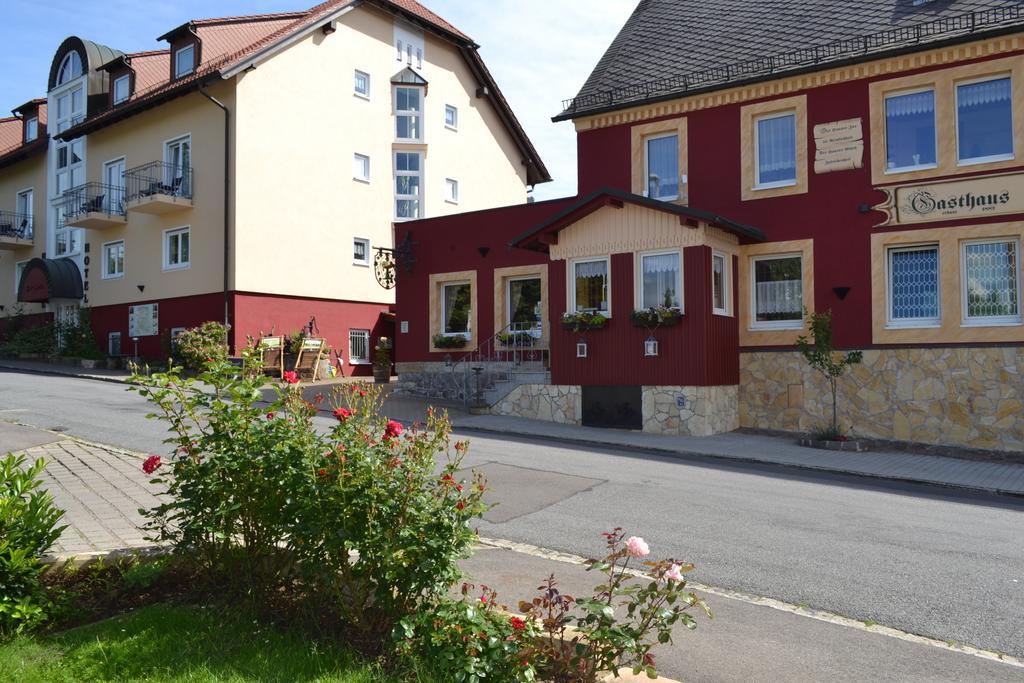 Hotel & Restaurant Zur Linde Freital Exterior photo