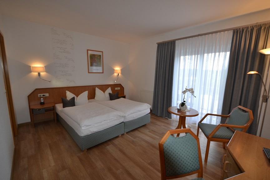 Hotel & Restaurant Zur Linde Freital Exterior photo