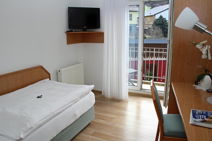 Hotel & Restaurant Zur Linde Freital Exterior photo