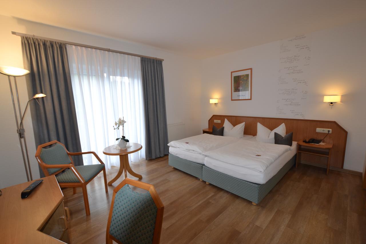 Hotel & Restaurant Zur Linde Freital Exterior photo